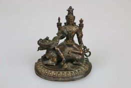 Kuan Yin, Tibet, Metallguss, H. 15,5 cm.