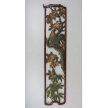 Hochrechteckiges Reliefbild, Asien, Holz, gefasst, Kirschblüten und Vogeldekor. H. 97 cm. Alters-