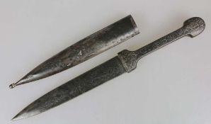 Kleiner Dolch, Indo-Persisch, 20. Jh., Griff, Klinge und Scheide aus Eisen, jeweils beidseitig reich