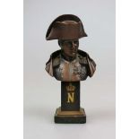 Napoleon, Miniaturbronzebüste auf Kunstmarmorsockel, verso bez. Oscar Gladenbeck u. Co., H. mit