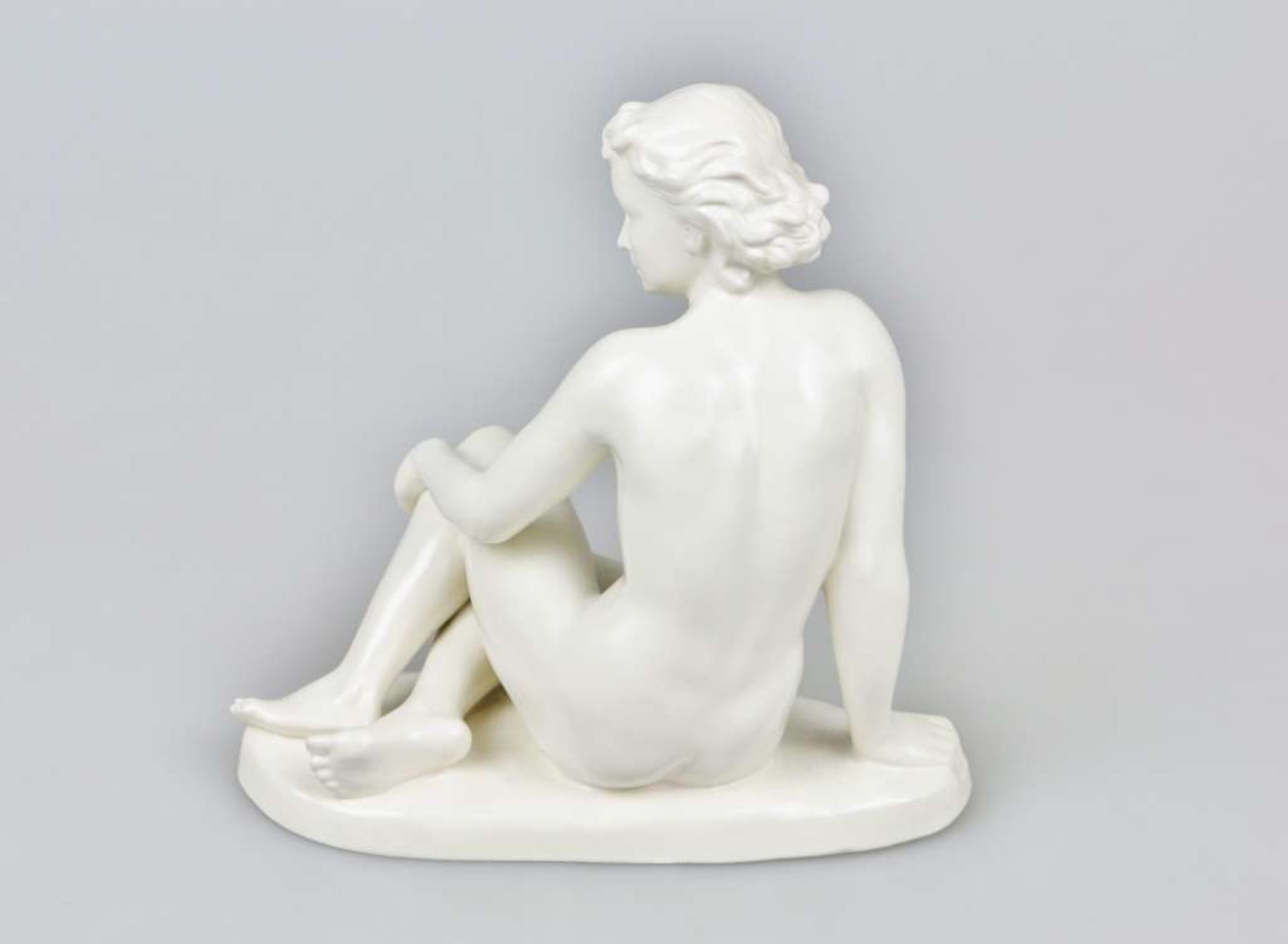 Porzellanfabrik Cortendorf Julius Griesbach, Keramik-Figur, "Sitzender, weiblicher Akt" um 1950, - Bild 2 aus 4