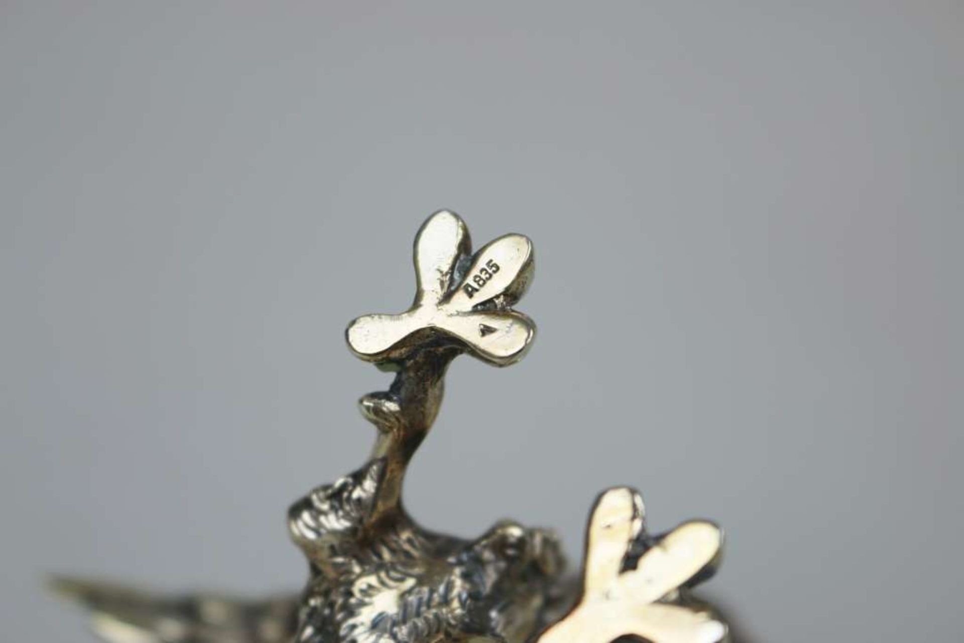 Kerzenleuchter, 835er Silber, gepunzt, Leuchte in der Form eines geflügelten Drachen, als Handhabe - Image 3 of 3