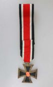 Eisernes Kreuz 2. Klasse 1939 am Band, Herstellermarke 66 am Bandring für Friedrich Keller,