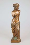 Replika nach der Antike, wohl Italien, Venus von Milo, Masse mit Kupfer patiniert, am Sockel Monogr.