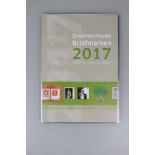 Jahrbuch "Österreichische Briefmarken 2017", Neuware.