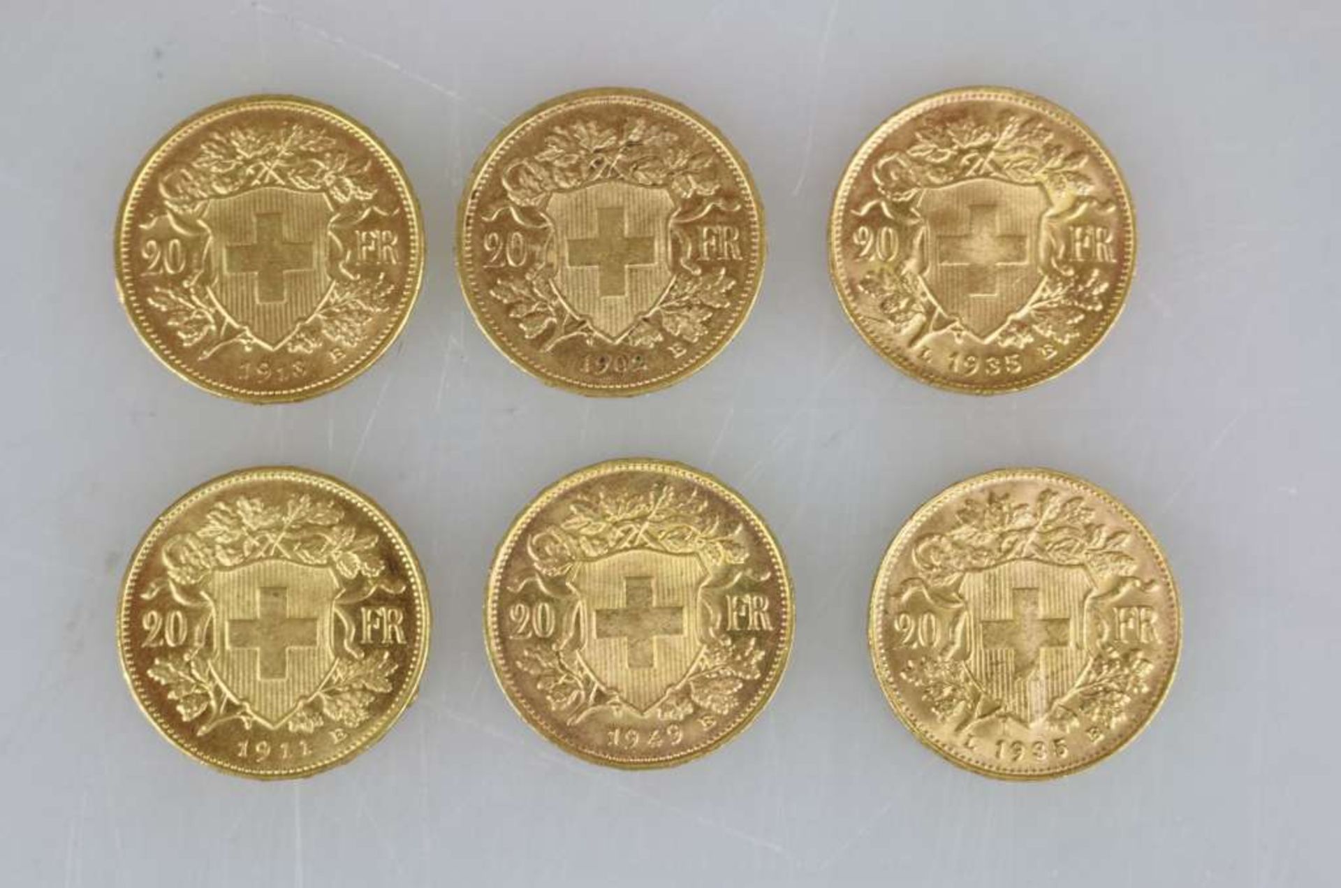 6 Goldmünzen Schweiz, Vreneli 20 Franken, je 6,452 g, 90 % Gold, 10 % Kupfer, D.: 21,0 mm. - Bild 2 aus 2
