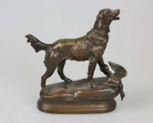 Alfred BARYE (1839-1882), Bronze, Jagdhund mit erlegtem Fasan auf einem Felsen stehend, Plinthe