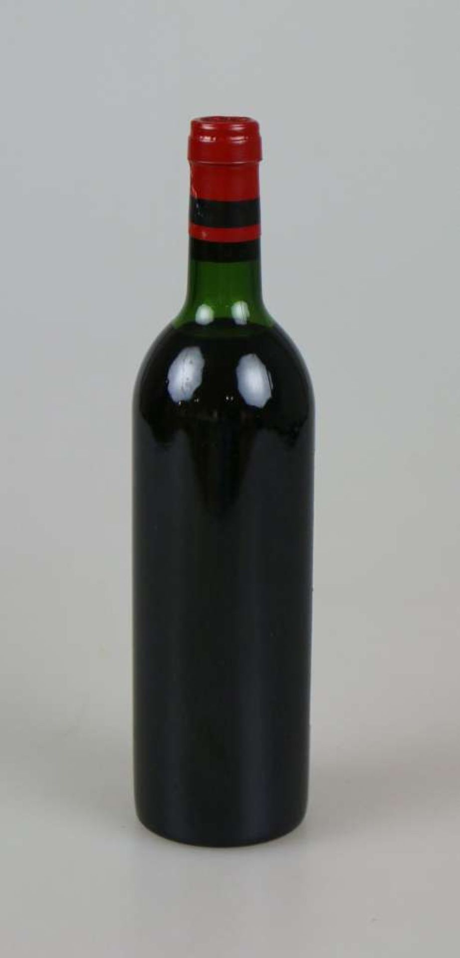 Rotwein, Flasche Cheval Noir, Saint-Emilion, 1982, 0,75 L. Der Wein stammt aus einer umfangreichen - Bild 3 aus 3