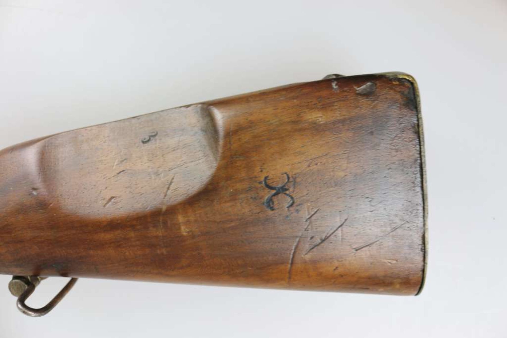 Frankreich, Infanteriegewehr, wohl M 1777 oder ähnlich. Nussholzschaft mit eiserner Garnitur, - Bild 5 aus 6