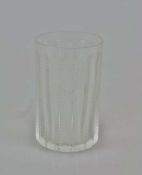 Lalique Becherglas, Jaffa, nach 1930, Korpus partiell satiniert, Bodenritzung Lalique France. H.: