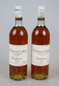 Süßwein, 2 Flaschen Château d'Arche, Grand Cru Classé Sauternes, 1973, 0,73 L. 2x top shoulder.