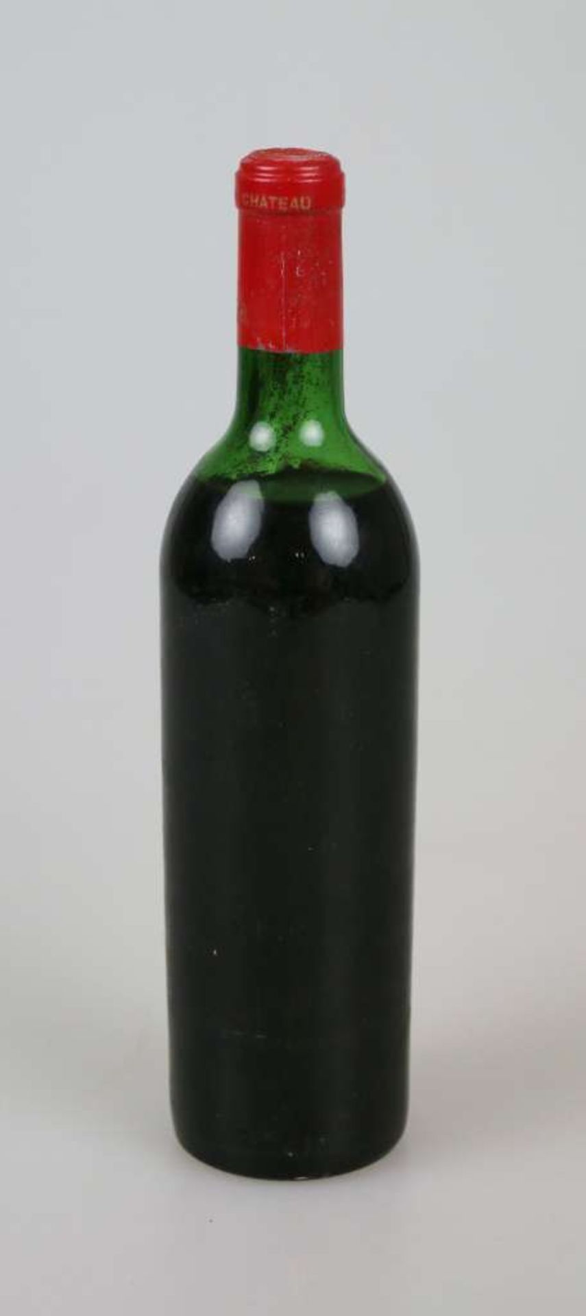 Rotwein, Flasche Château Mouton Baronne Philippe, 1970, 0,75 L. Mid shoulder. Der Wein stammt aus - Bild 3 aus 3