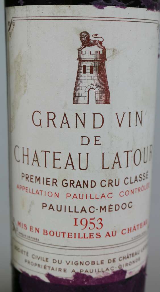 Rotwein, 2 Flaschen Château Latour, Paillac-Médoc, 1953, 0,75 L. 1x mid shoulder, 1x low shoulder, - Image 2 of 3