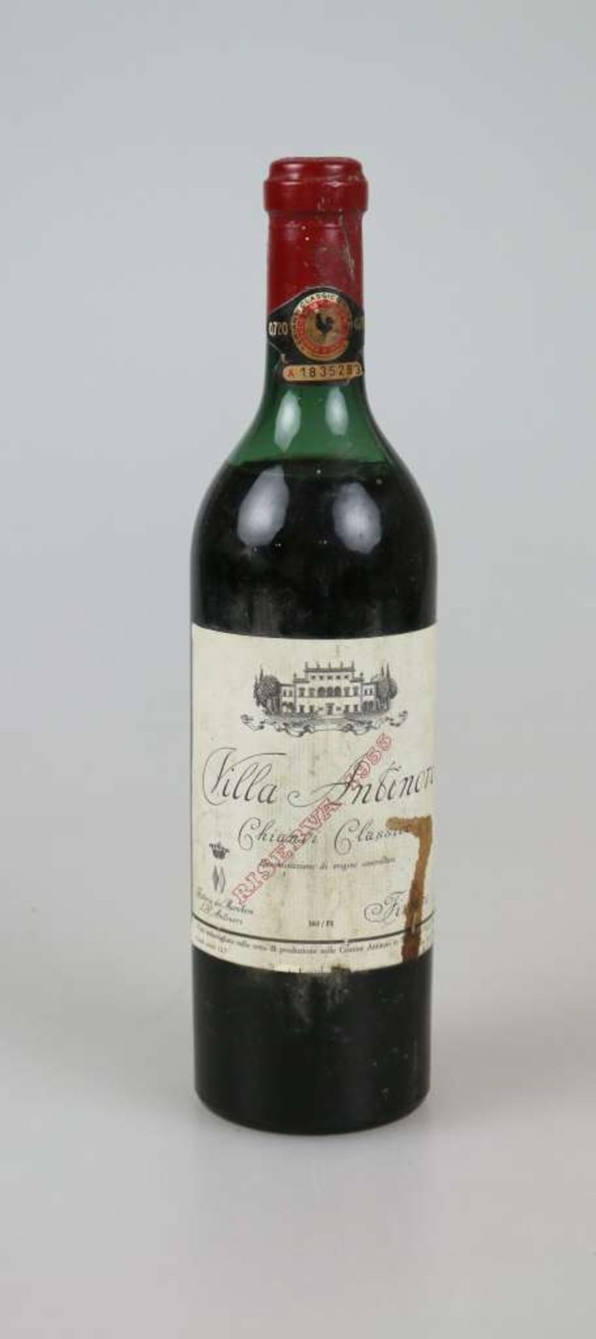 Rotwein, Flasche Villa Antinori, 1955, 0,72 L. Etikett leicht beschädigt u. beschmutzt. Der Wein