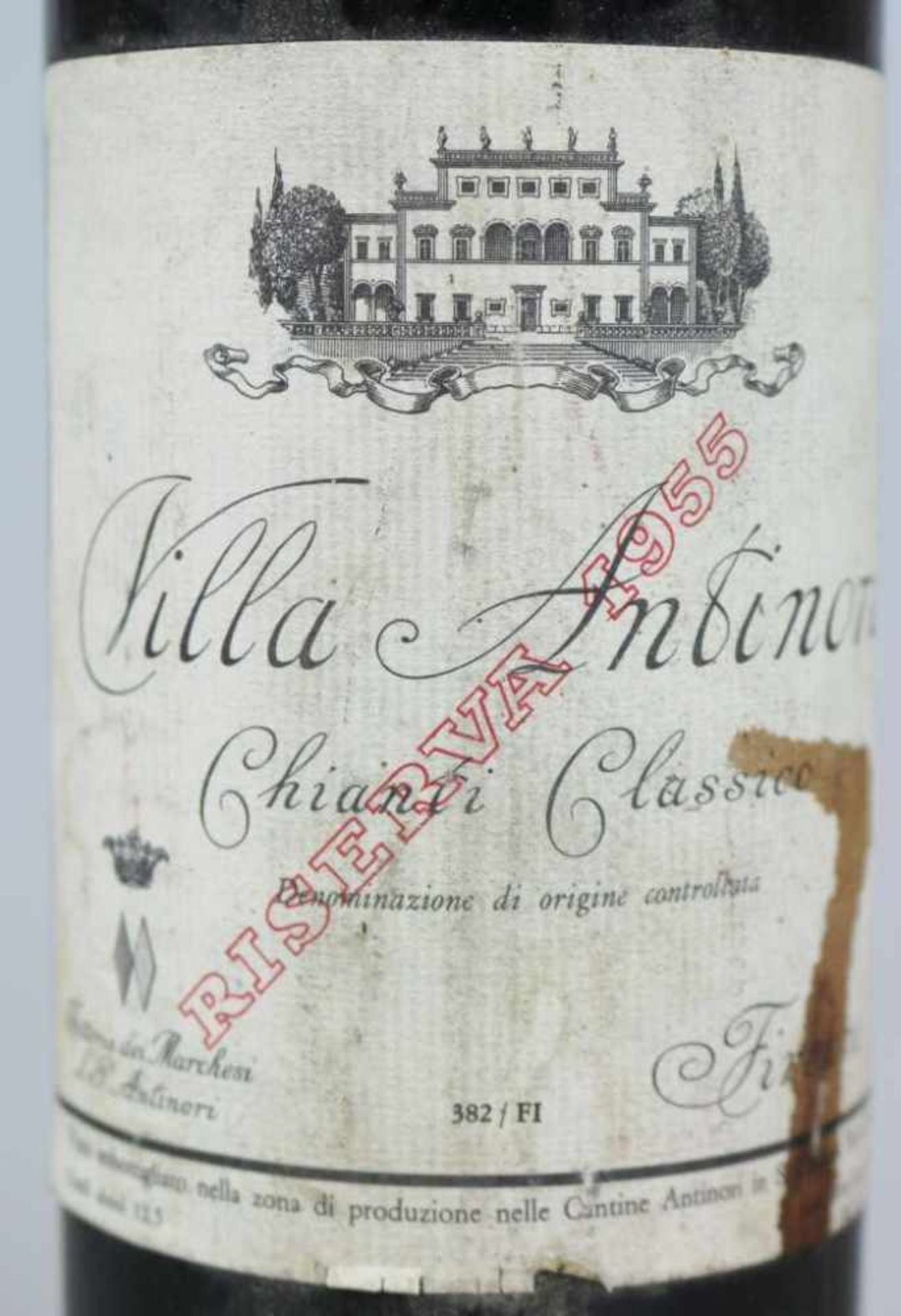 Rotwein, Flasche Villa Antinori, 1955, 0,72 L. Etikett leicht beschädigt u. beschmutzt. Der Wein - Bild 2 aus 3