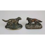 Konvolut Bronze-Miniaturen von 3 Irish Settern, 20. Jh., ungemarkt, L.: ca. 9 - 11 cm, Alters- und