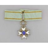 Lettland, Orden der drei Sterne, Komturkreuz, 1. Modell (1924-1940), Silber und emailliert, am Band,