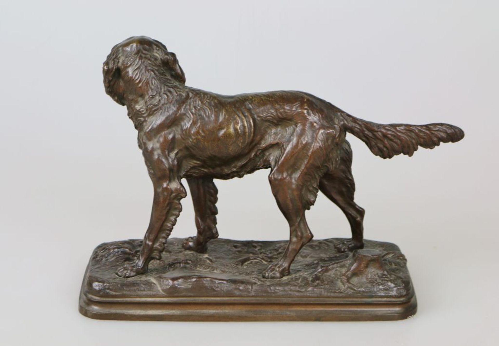 Alfred DUBUCAND (1828-1894), Jagdhund, Bronze braun patiniert, rechteckige Plinthe, signiert "A. - Bild 2 aus 3