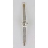 Longiness, Vintage Damen-Armbanduhr, rechteckiger, an den Seiten leicht gerundetes Gehäuse und