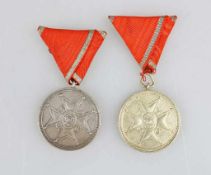Lettland, Anerkennungskreuz, Ehrenmedaille (Atzinibas Krusts, goda zime), Gold und Silber am