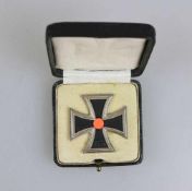 Eisernes Kreuz 1939 1. Klasse in Etui, flach, rückseitig an Nadel, ohne Hersteller, wohl Rudolf