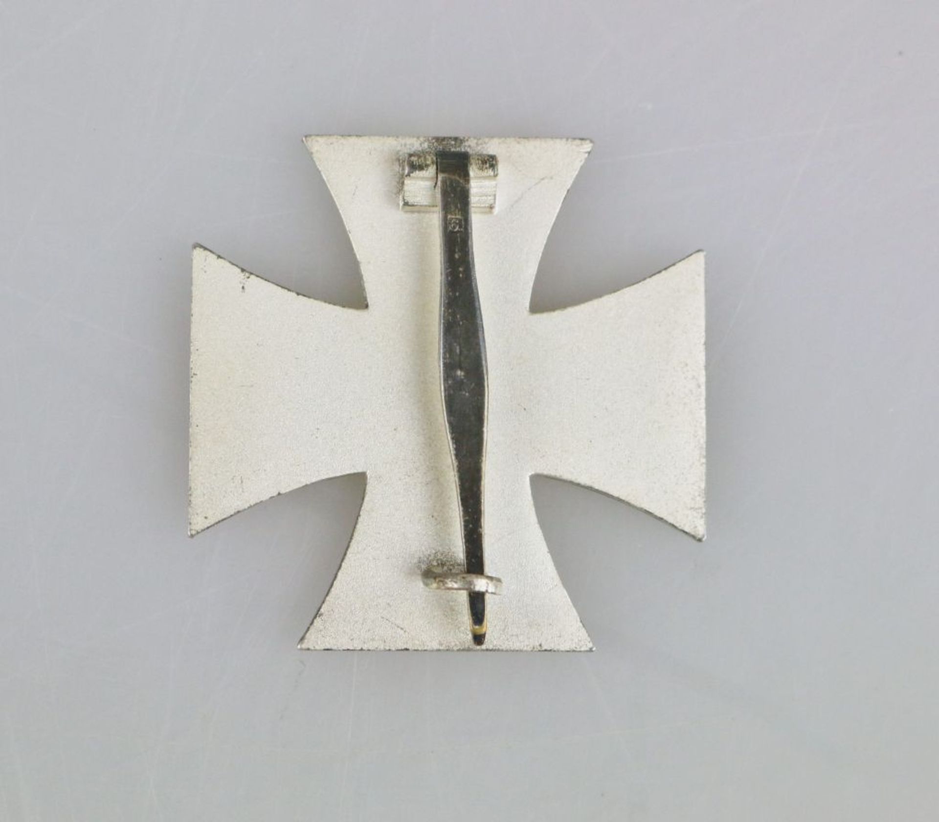 Eisernes Kreuz 1939 1. Klasse in Etui, flach, rückseitig an Nadel, Hersteller: Fritz Zimmermann, - Bild 3 aus 4