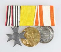 Ordensschnalle mit 3 Auszeichnungen, Preussen, Verdienstkreuz Kriegshilfsdienst 1916,