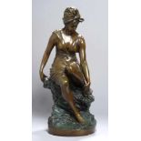Bronze-Plastik, "Junge Frau auf Fels sitzend", Cilli, Bildhauer um 1910, vollplastische,