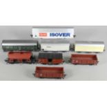 Acht Waggons, Fleischmann, Spur H0, unterschiedliche Modelle, bespielt