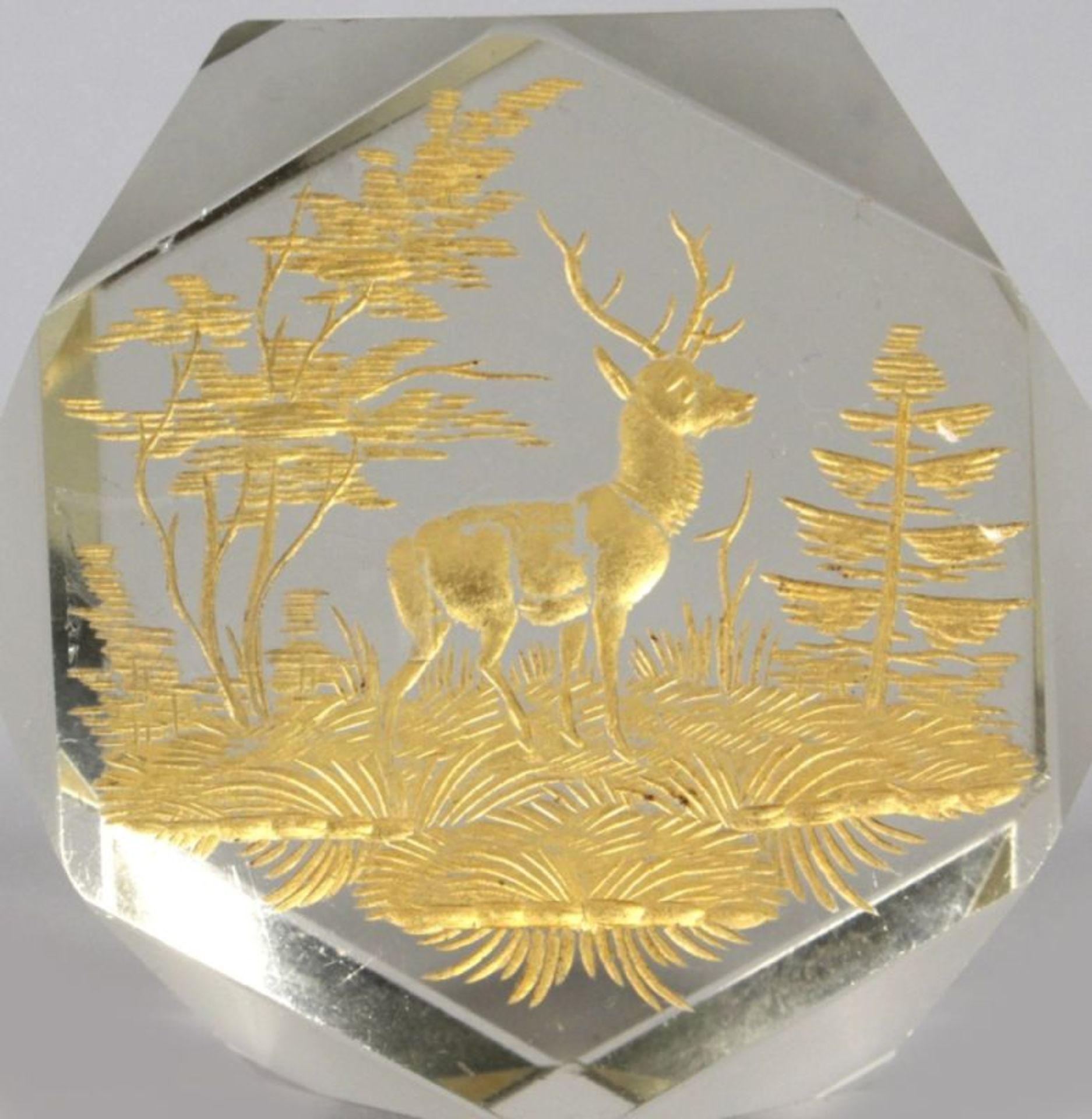 Glas-Paperweight, wohl Böhmen, um 1850-1900, seitlich in 3 Schliffebenen, 6-eckigfacettierter - Bild 2 aus 2