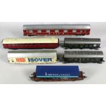 Sechs Waggons, Fleischmann, Rocot, etc., Spur H0, unterschiedliche Modelle, bespielt