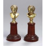 Ein Paar Bronze-Büsten, "KInderköpfe", Frankreich, anonymer Bildhauer des 19. Jh.,plastische,