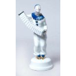 Porzellan-Figur, "Pierrot mit Harmonika (Musikclown)", Rosenthal, Kunstabteilung Selb,1927, Entw.: