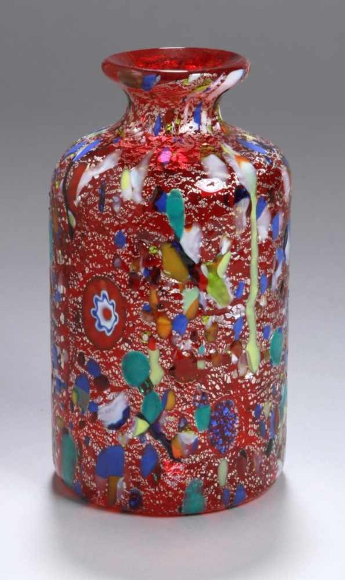 Glas-Ziervase, Murano, CC Zecchin Murano Art, neuzetlich, rubinrotes Glas, Wandungdekoriert mit