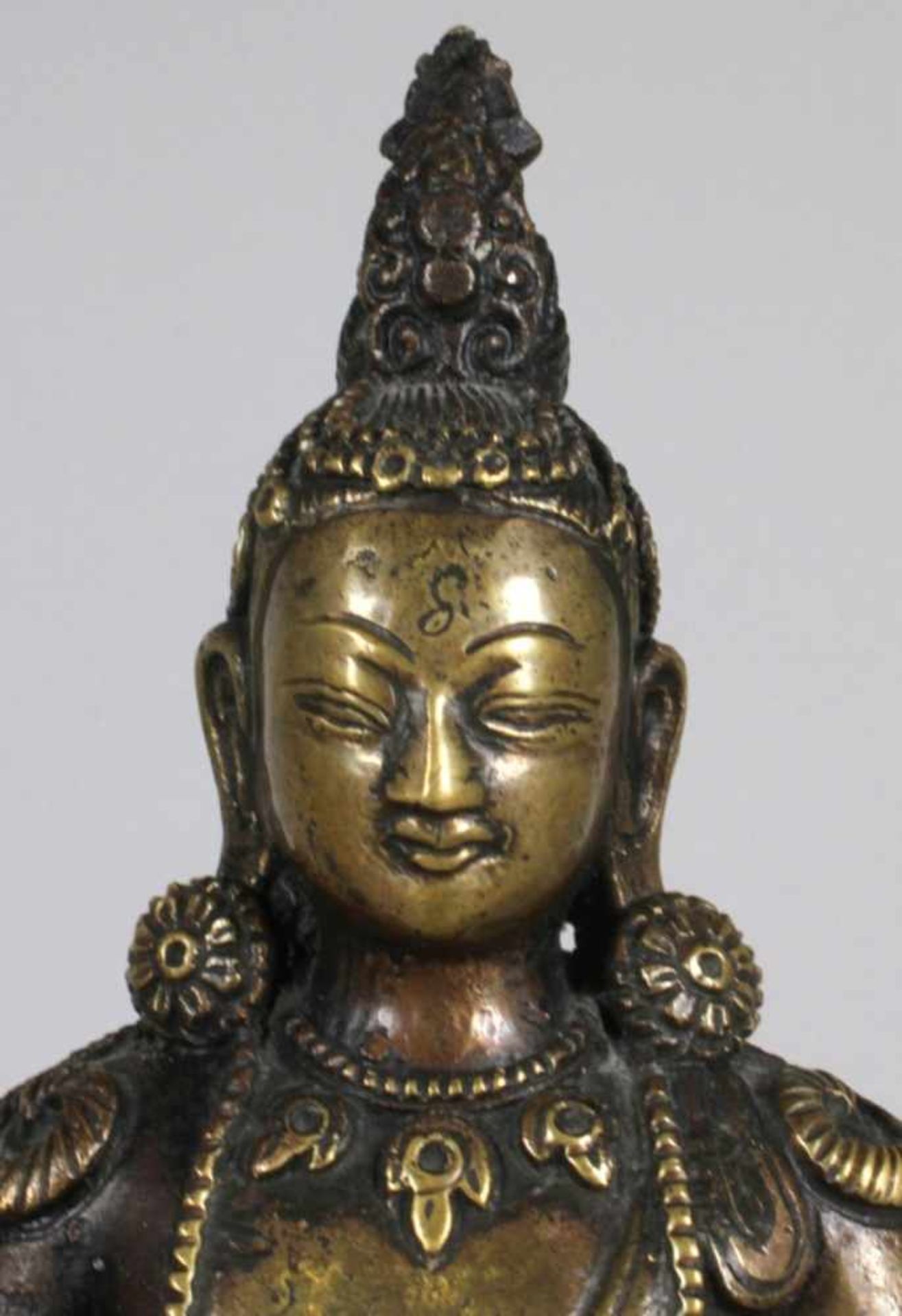 Bronze-Plastik, "Amitayus", Tibet, 17./18. Jh., auf Doppellotossockel vollplastischeDarstellung - Bild 5 aus 6