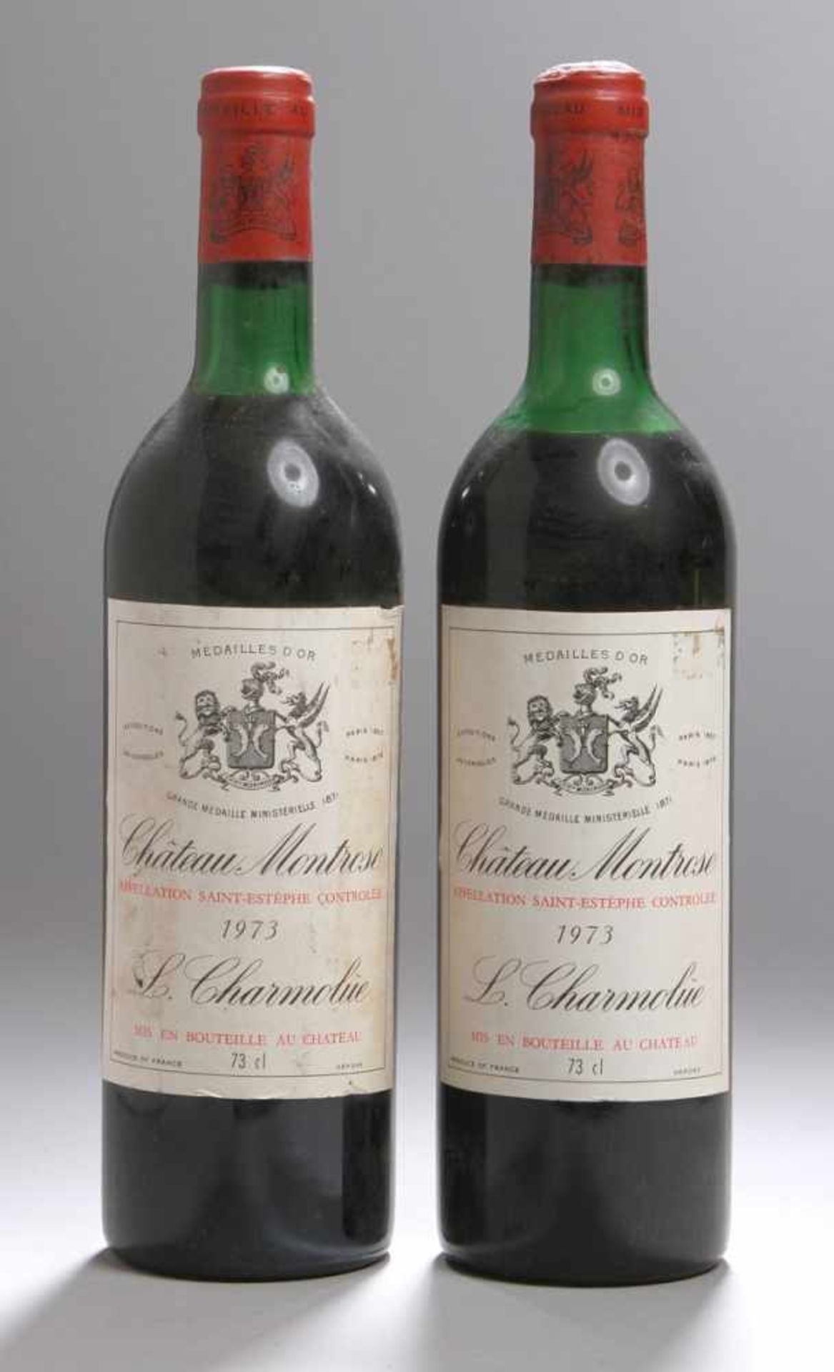 Zwei Weinflaschen, Chateau Montrose, Saint-Estephe, 1973