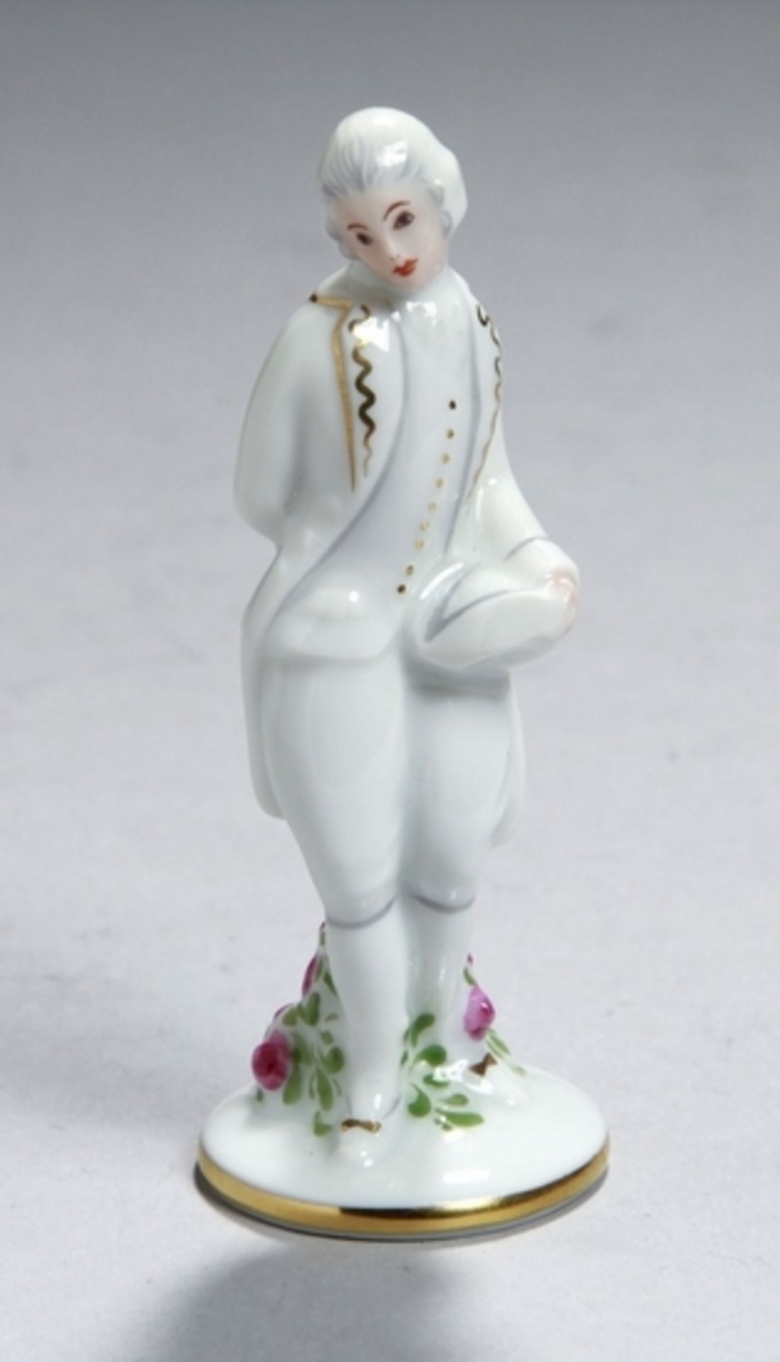 Porzellan-Miniaturfigur, "Kavalier", Augarten, Wien, 2. Hälfte 20. Jh., Entw.: MathildeJaksch