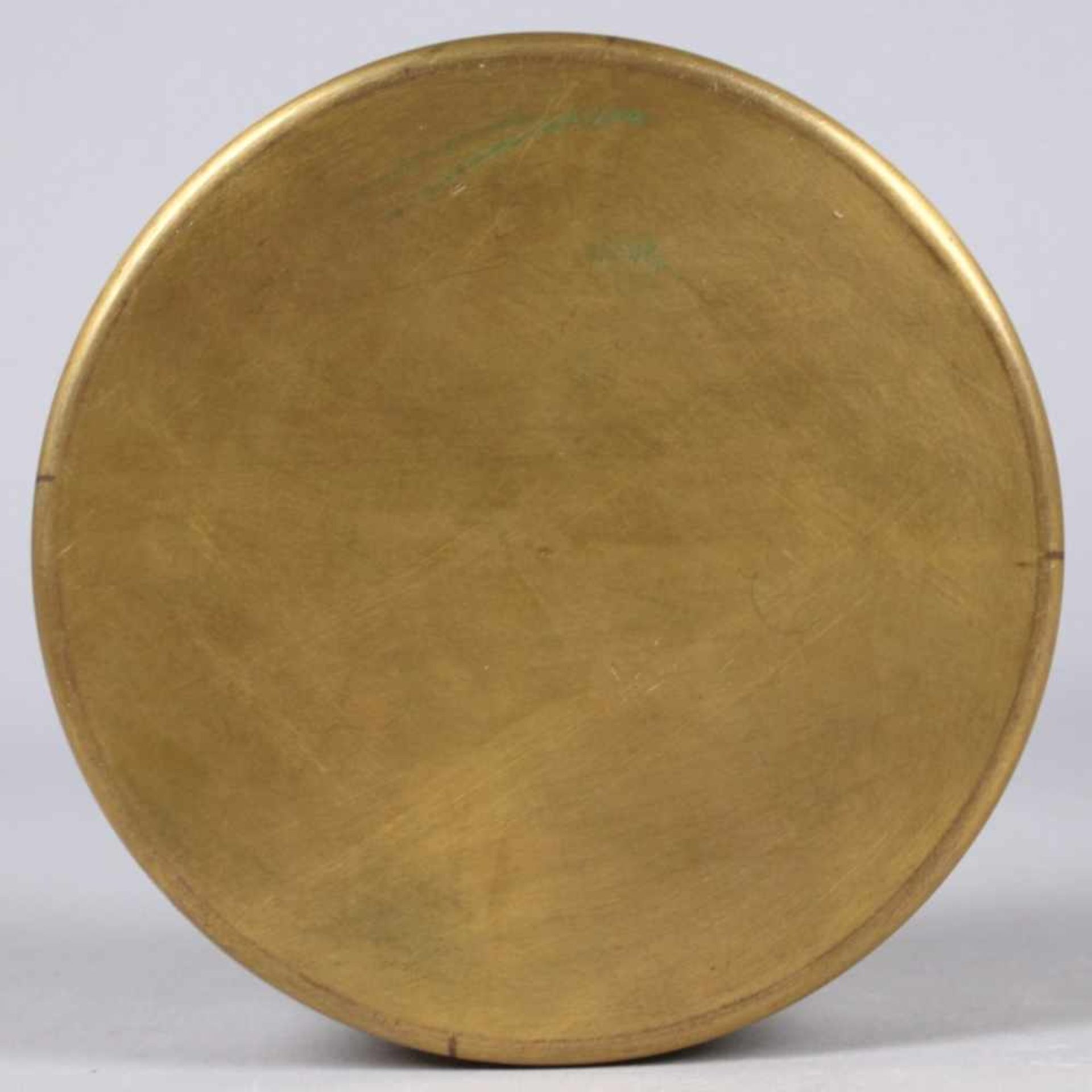 Art Déco Kupfer-Deckeldose, wohl Frankreich, runde, zylindrische Form mit Flachdeckel,vergoldet, - Bild 3 aus 3