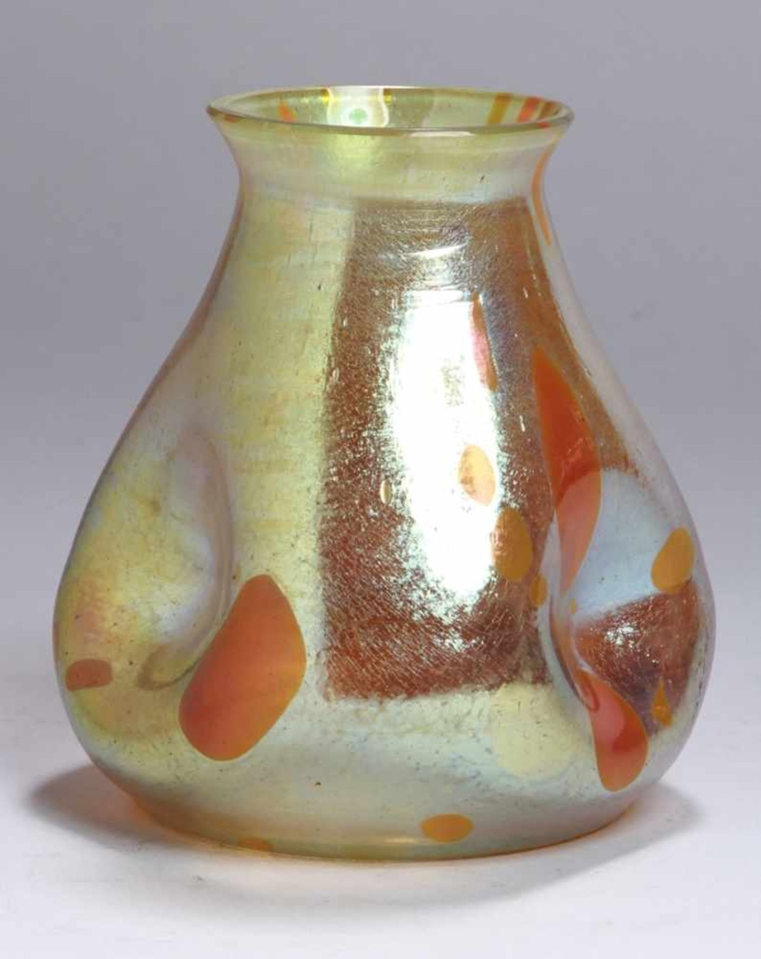 Glas-Ziervase, Klostermühle, Johann Loetz Wwe., um 1900, Dekor: candia Asträa, runderStand, sich