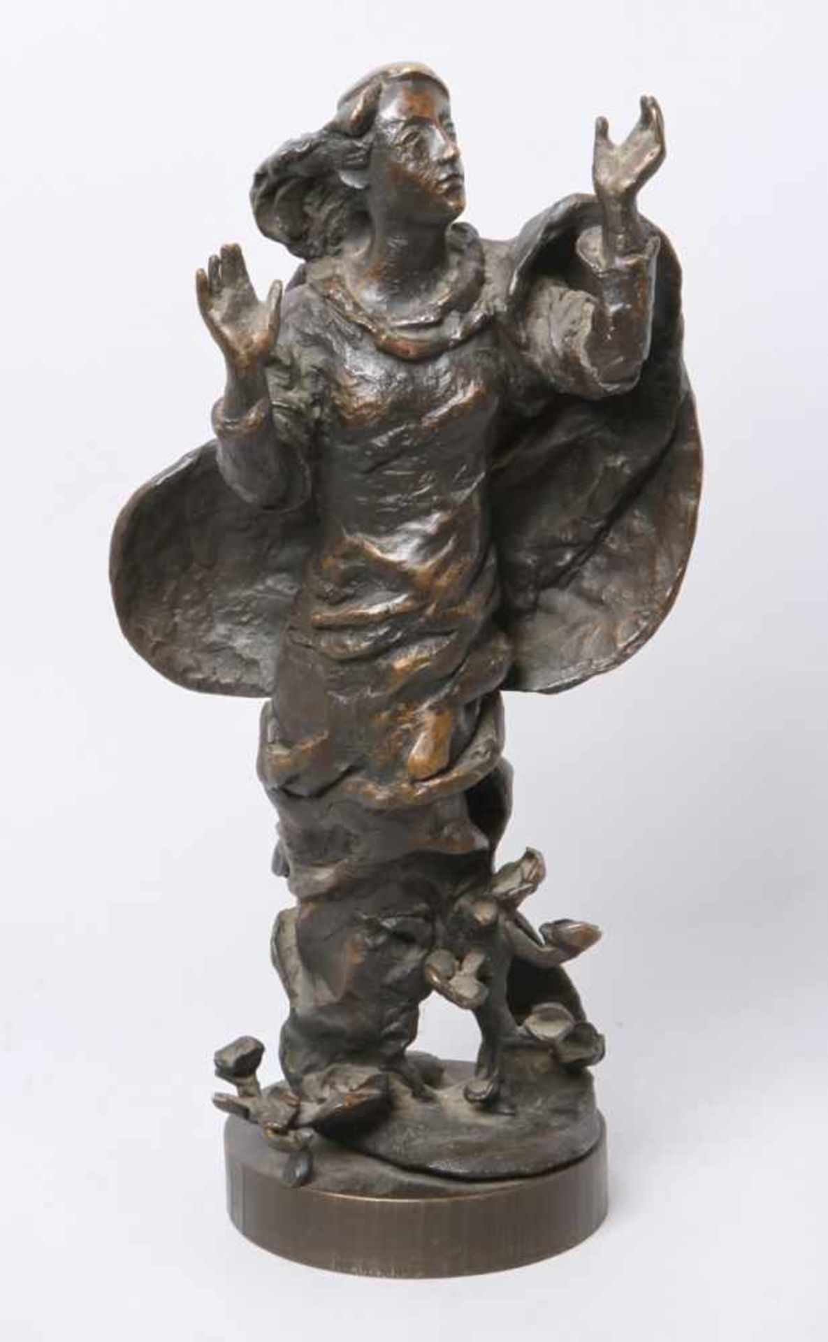 Bronze-Plastik, "Expressive Frauendarstellung", bez. Paris, wohl franz. Bildhauer 1.Hälfte 20.