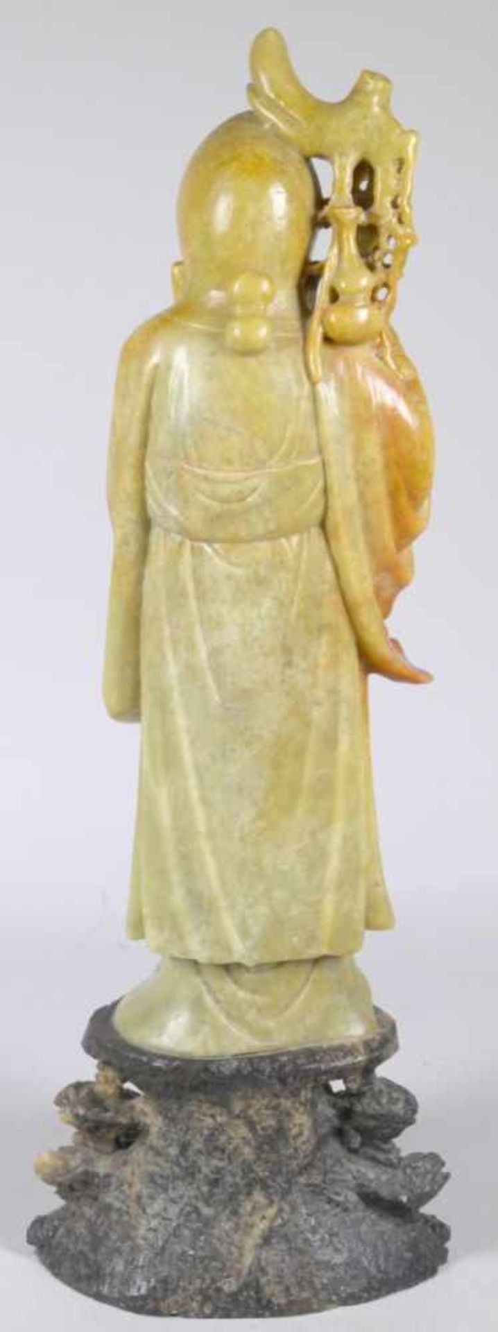 Speckstein-Figur, "Mönch", China, um 1900, auf dunkelbraun-beige marmoriertem - Bild 2 aus 3