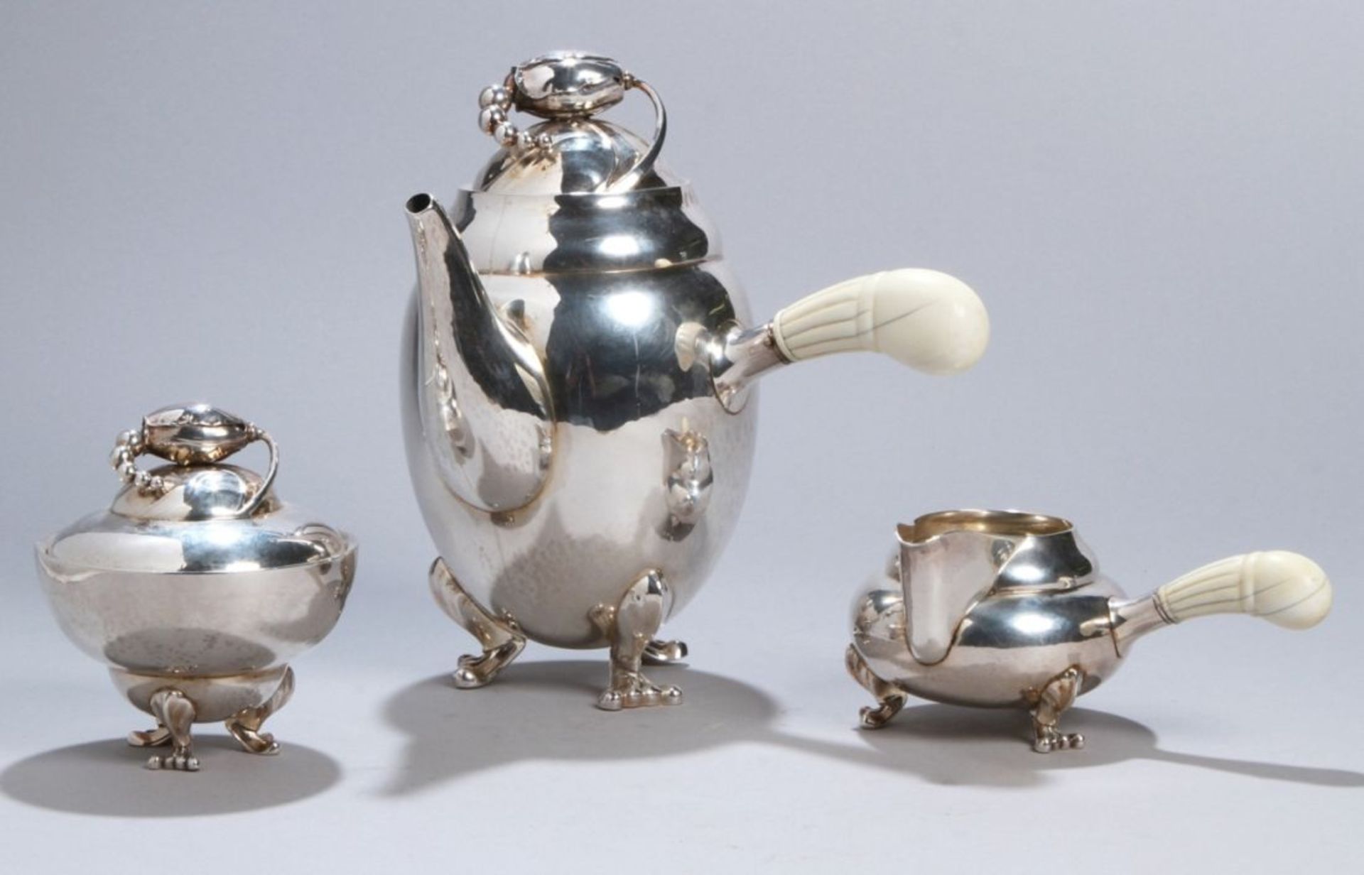 Kaffee-Set, 3-tlg., "Magnolia", Georg Jensen, Kopenhagen, Dänemark, nach 1945, Entwurf um1905, Mod.