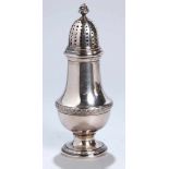 Zuckerstreuer, um 1920, Sterling Silber, Balusterform, H 18,5 cm, ca. 230 gr.- - -20.00 % buyer's