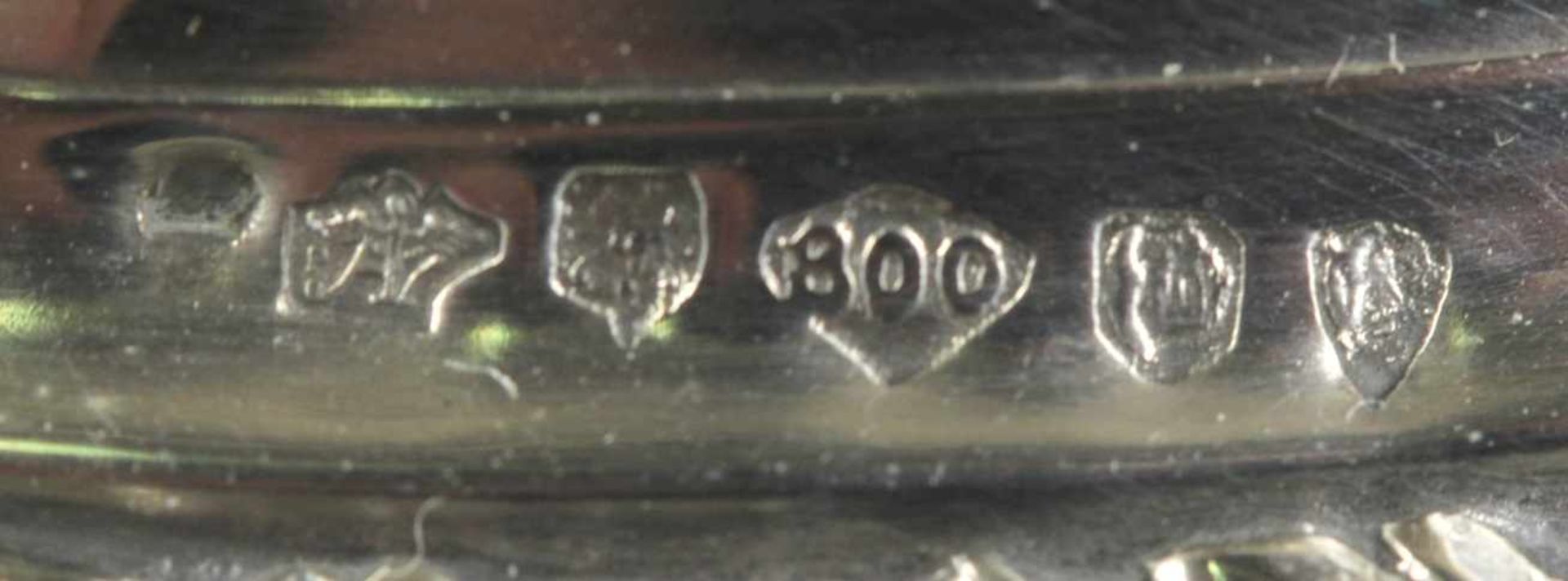 Doppelhenkelschale, dt., um 1910, Silber 800, ovale Form, seitlich 2 Tragegriffe, Wandungmit - Bild 4 aus 4