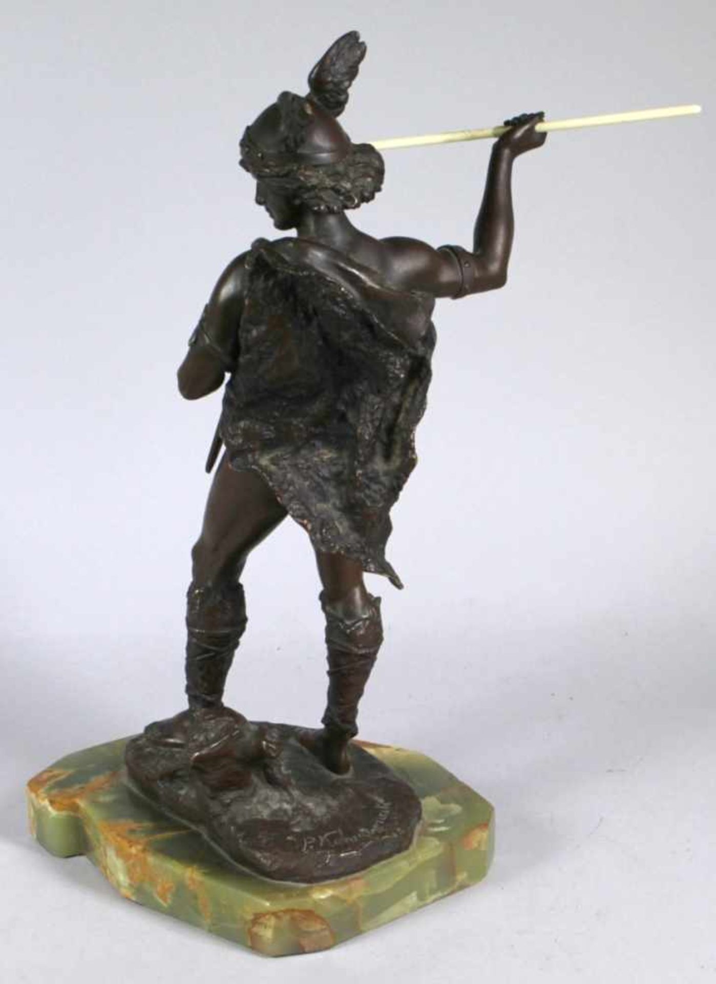 Bronze-Plastik, "Krieger/Wickinger", Korvalzervski, Bildhauer 1. Hälfte 20. Jh.,vollplastische, - Bild 2 aus 4