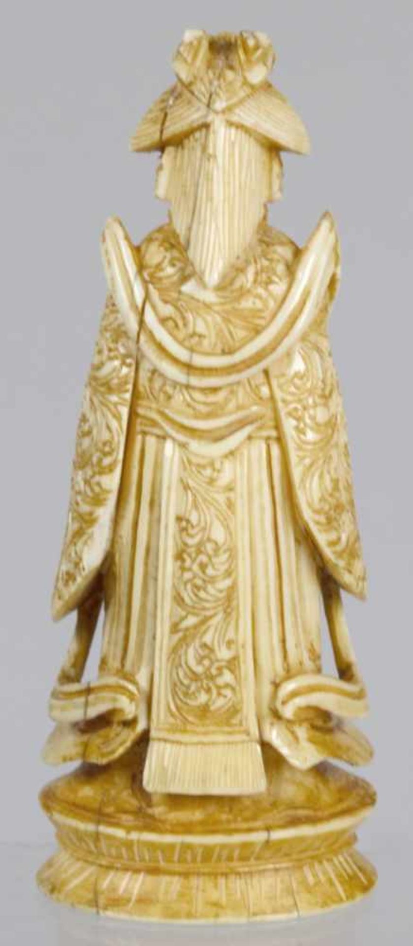 Elfenbein-Figur, "Hofbeamter", China, um 1900, auf Doppellotossockel vollplastische,stehende - Bild 2 aus 3