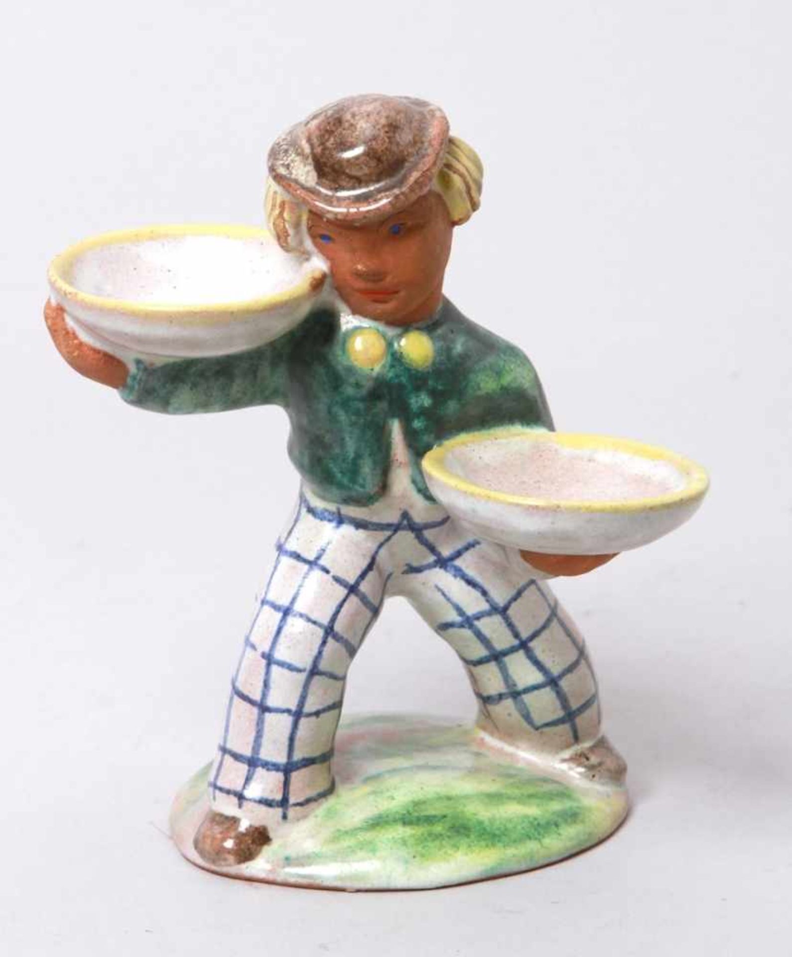 Keramik-Figur, "Schalenträger", Österreich, um 1910-20, auf leicht gewölbter