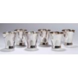 Sechs Becher, 2. Hälfte 20. Jh., versilbert, H 7 cm- - -20.00 % buyer's premium on the hammer