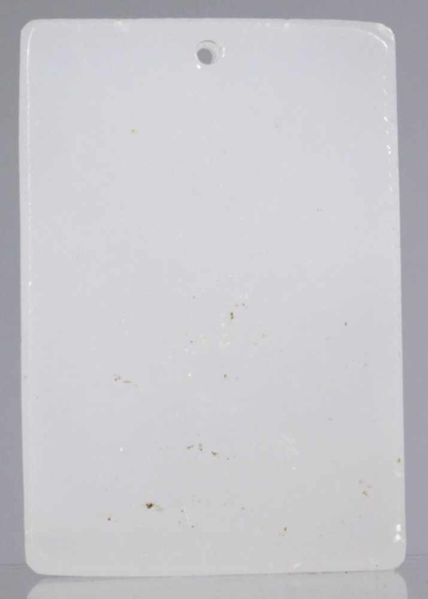 Anhänger, China, gefertigt aus Jade oder Glas, rechteckige Form mit kleiner Lochöse,Schauseite - Bild 2 aus 2