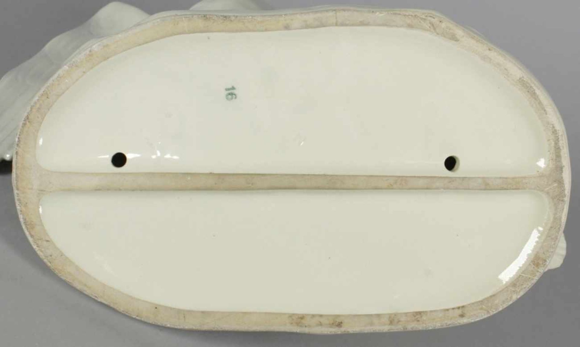 Keramik-Tierplastik, "Schwanenpaar", dt., Mitte 20. Jh., Mod.nr.: 2353, aufwellenreliefierter - Bild 6 aus 6